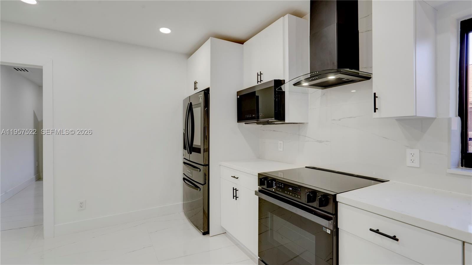 315 NE 160th Terrace, Miami, FL 33162 photo 13