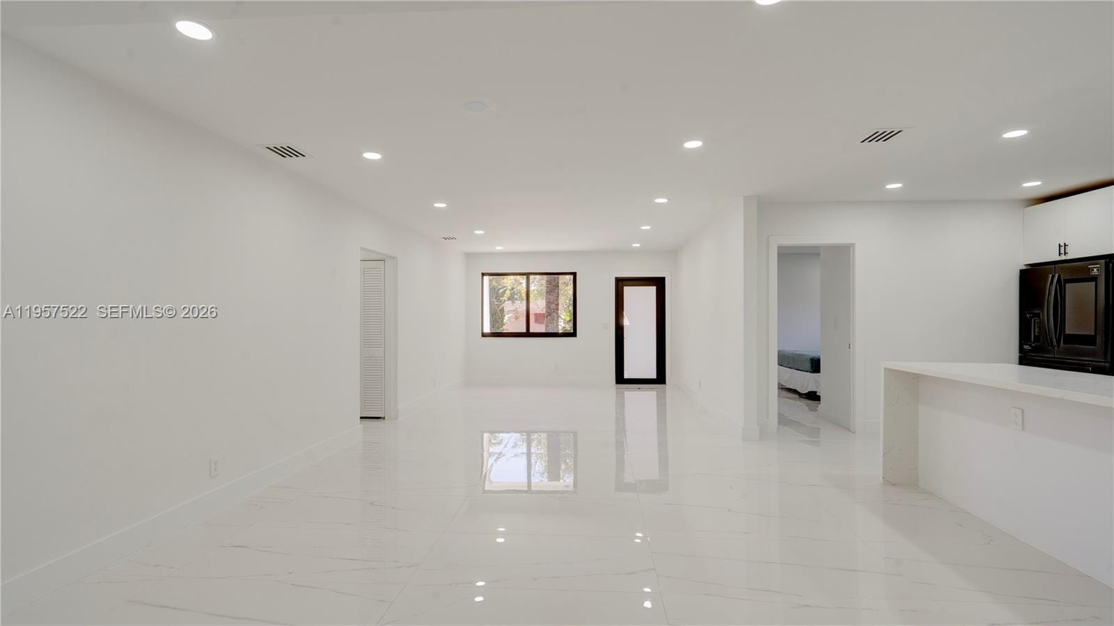 315 NE 160th Terrace, Miami, FL 33162 photo 16