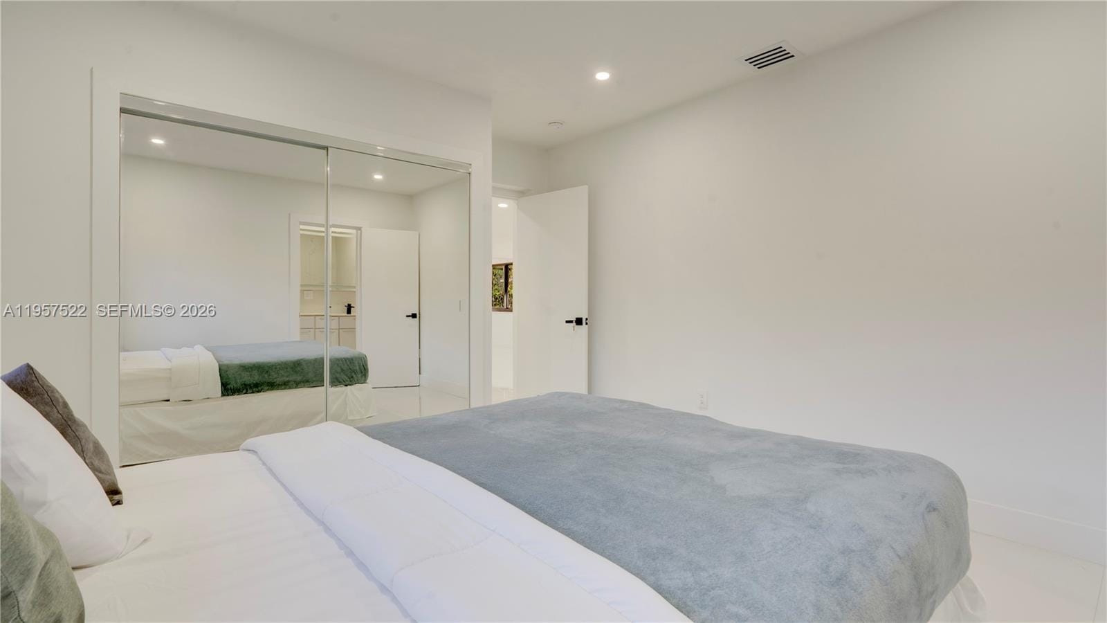 315 NE 160th Terrace, Miami, FL 33162 photo 19
