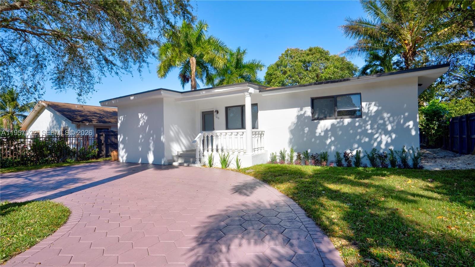 315 NE 160th Terrace, Miami, FL 33162 photo 3