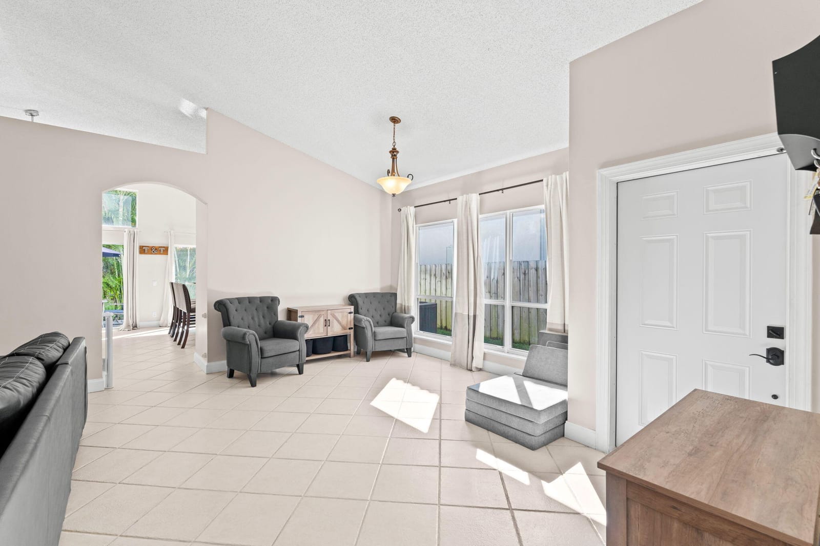7616 Colony Palm Drive — photo 9