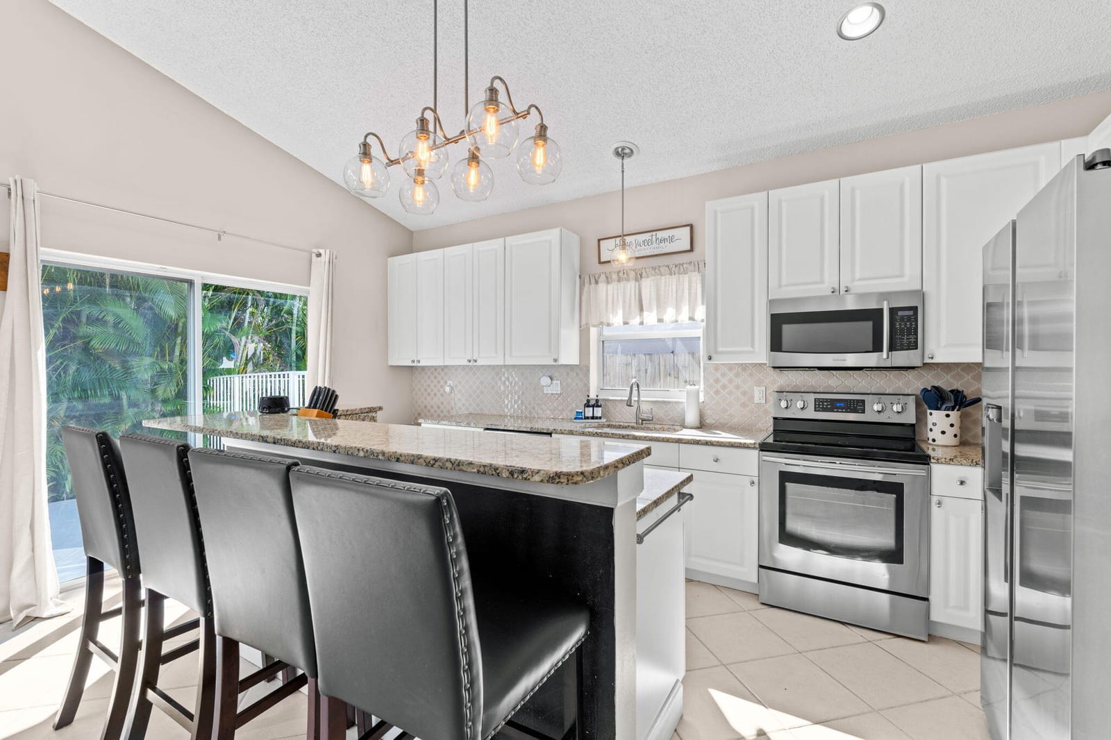 7616 Colony Palm Drive — photo 12