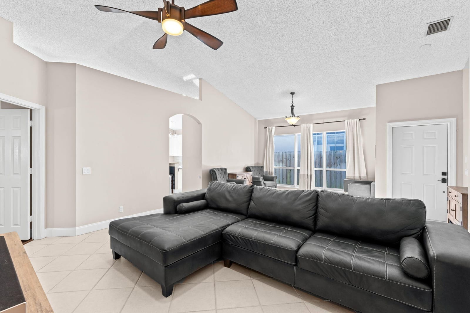 7616 Colony Palm Drive — photo 5