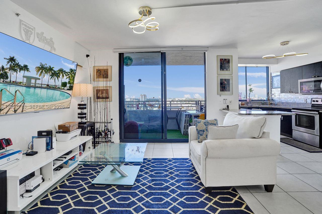 1330 W Ave 1811 1811, Miami Beach, FL 33139, Miami Beach