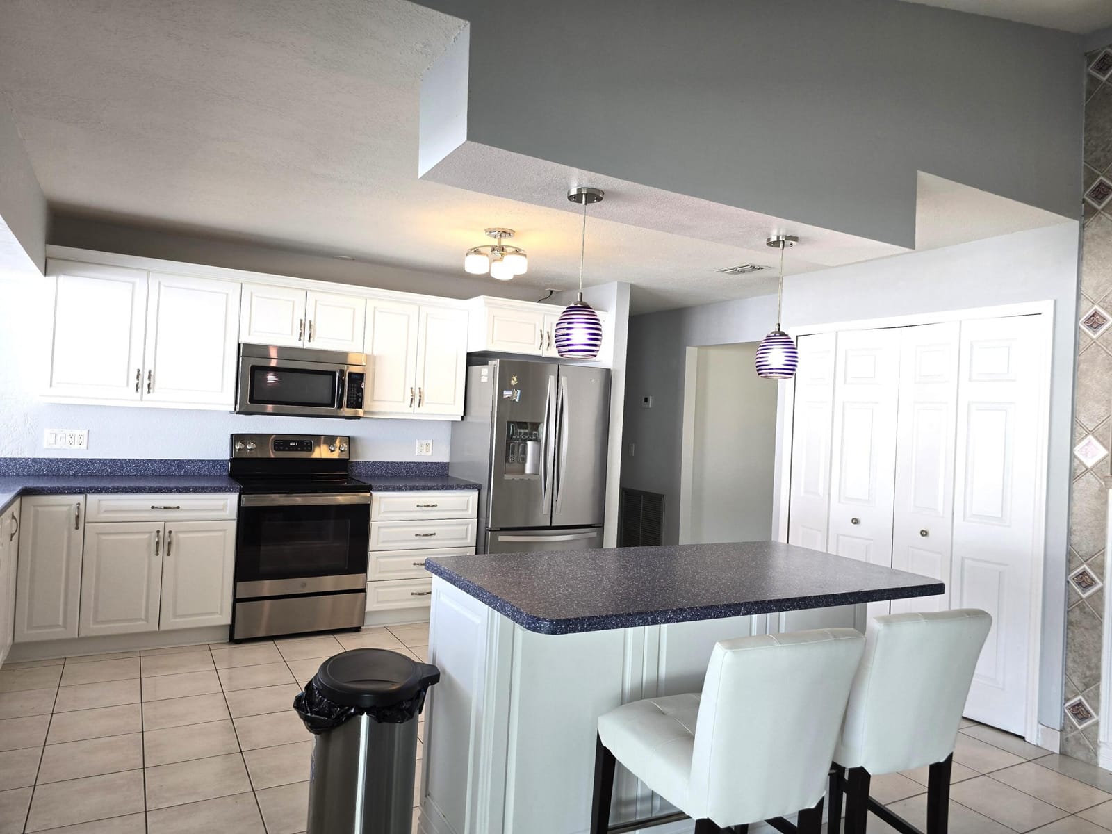 1011 SE Spinnaker Avenue — photo 9