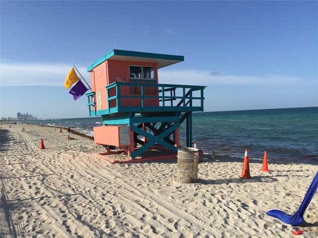 8340 Crespi Boulevard 19, Winds Of Nobe, Miami Beach, FL