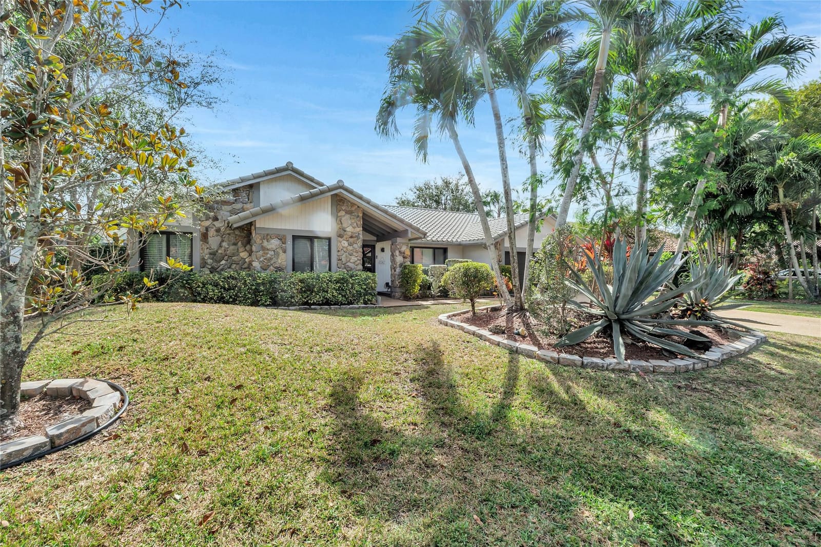 11266 NW 10th Place — photo 2