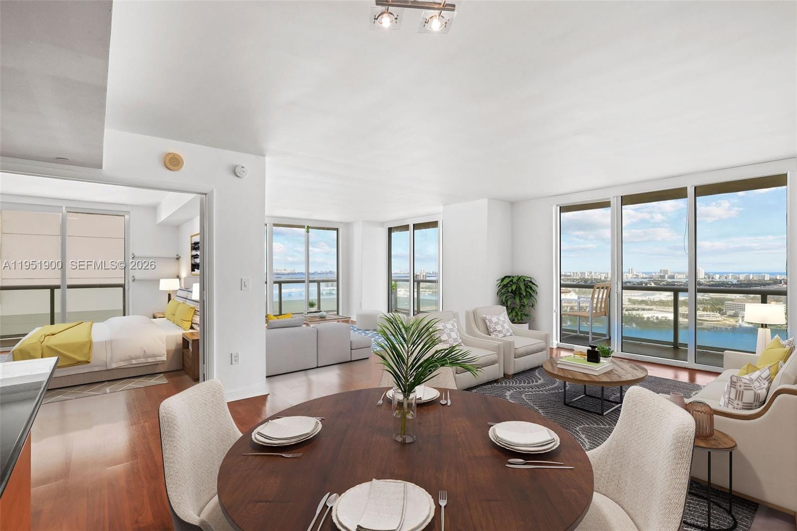 50 Biscayne Boulevard 3102, Miami, FL 33132 photo 2