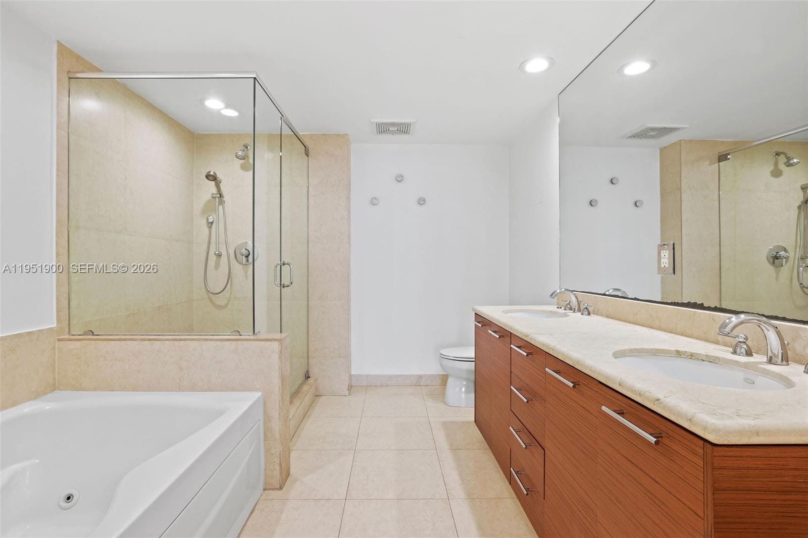 50 Biscayne Boulevard 3102, Miami, FL 33132 photo 18