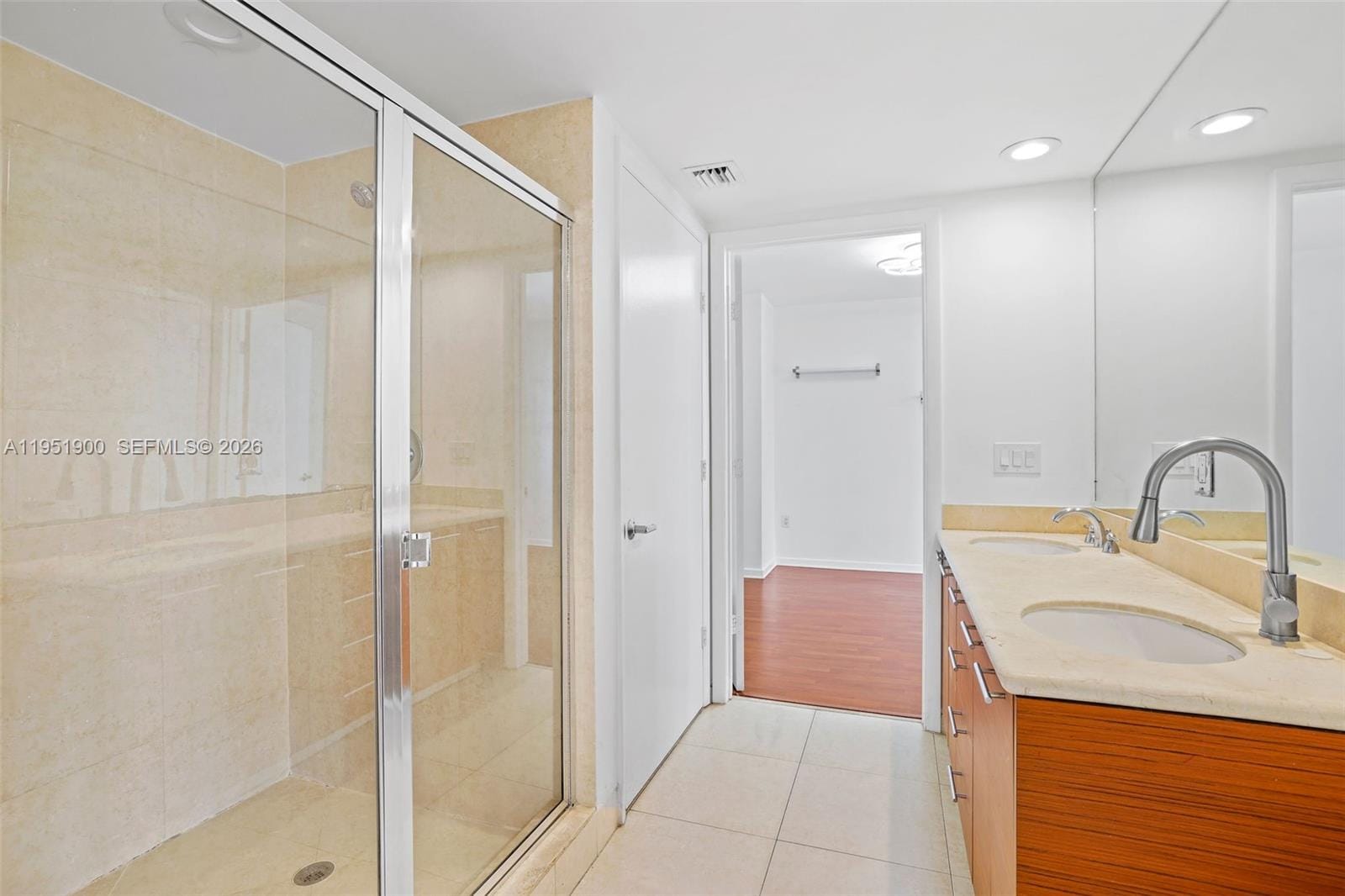 50 Biscayne Boulevard 3102, Miami, FL 33132 photo 22