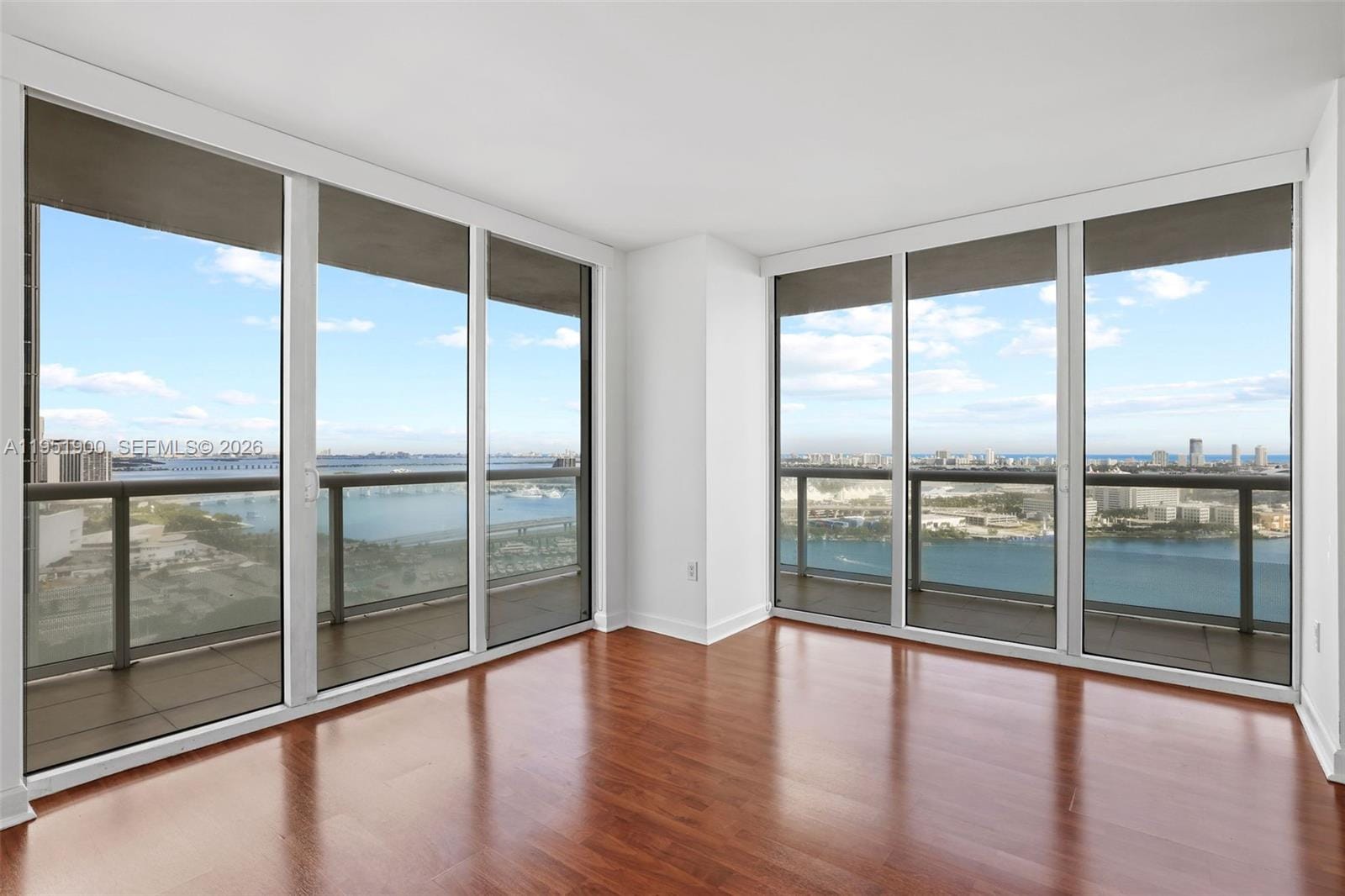 50 Biscayne Boulevard 3102, Miami, FL 33132 photo 4