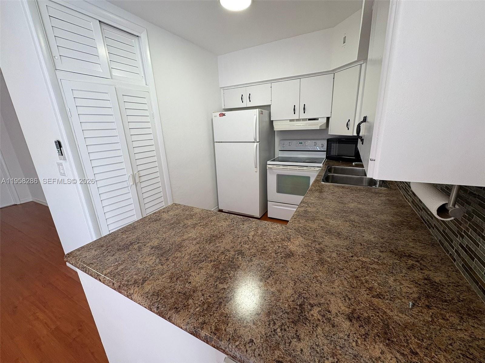 2222 Taylor Street 12, Hollywood, FL 33020 photo 6