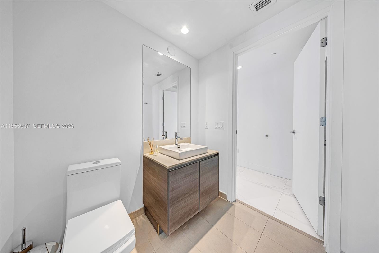 1080 Brickell Avenue 2708, Miami, FL 33131 photo 14