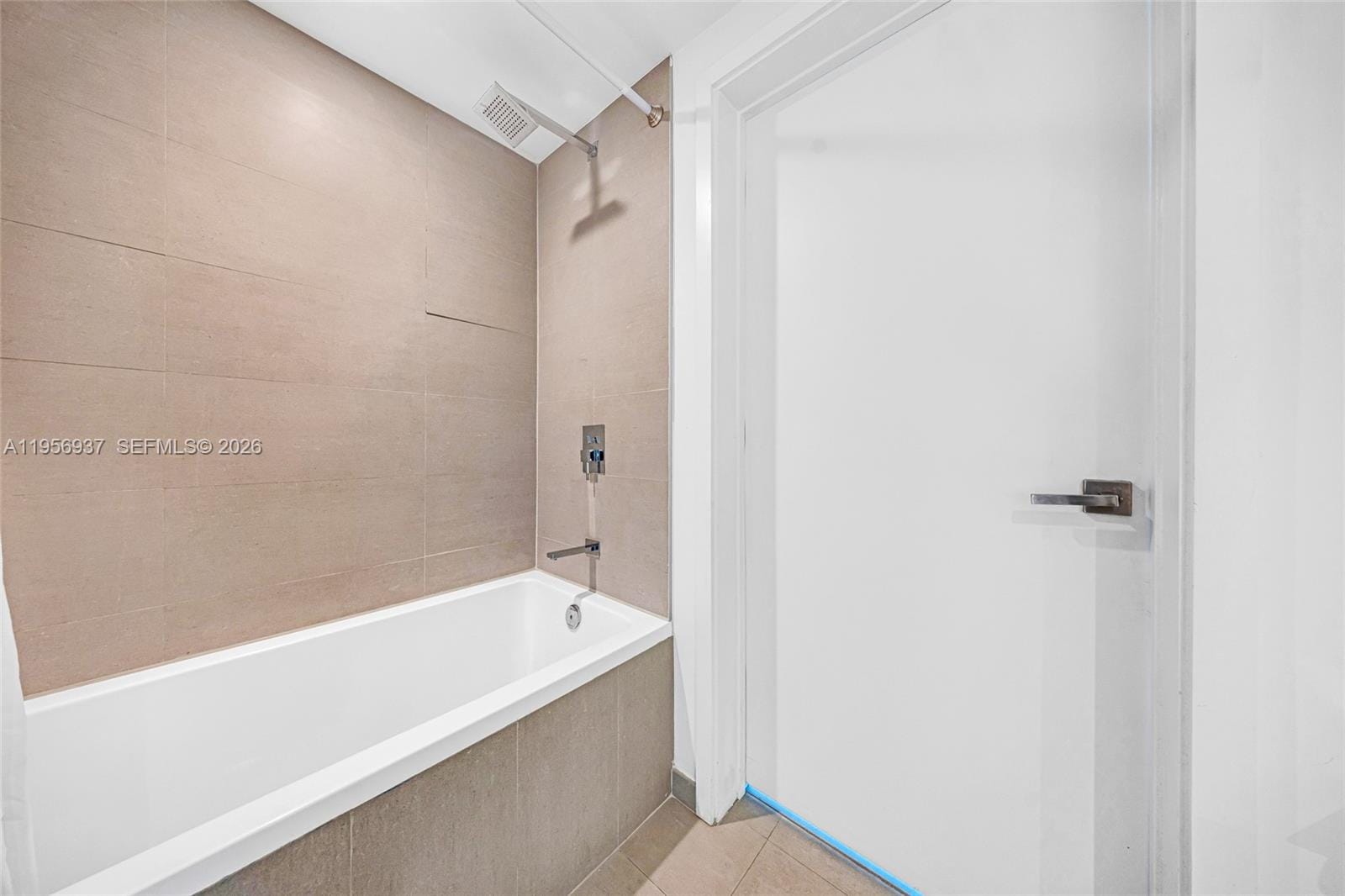 1080 Brickell Avenue 2708, Miami, FL 33131 photo 15