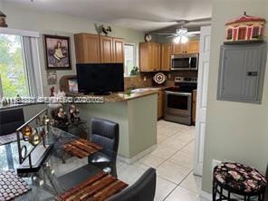 1250 SE 28th Court 206 — photo 2