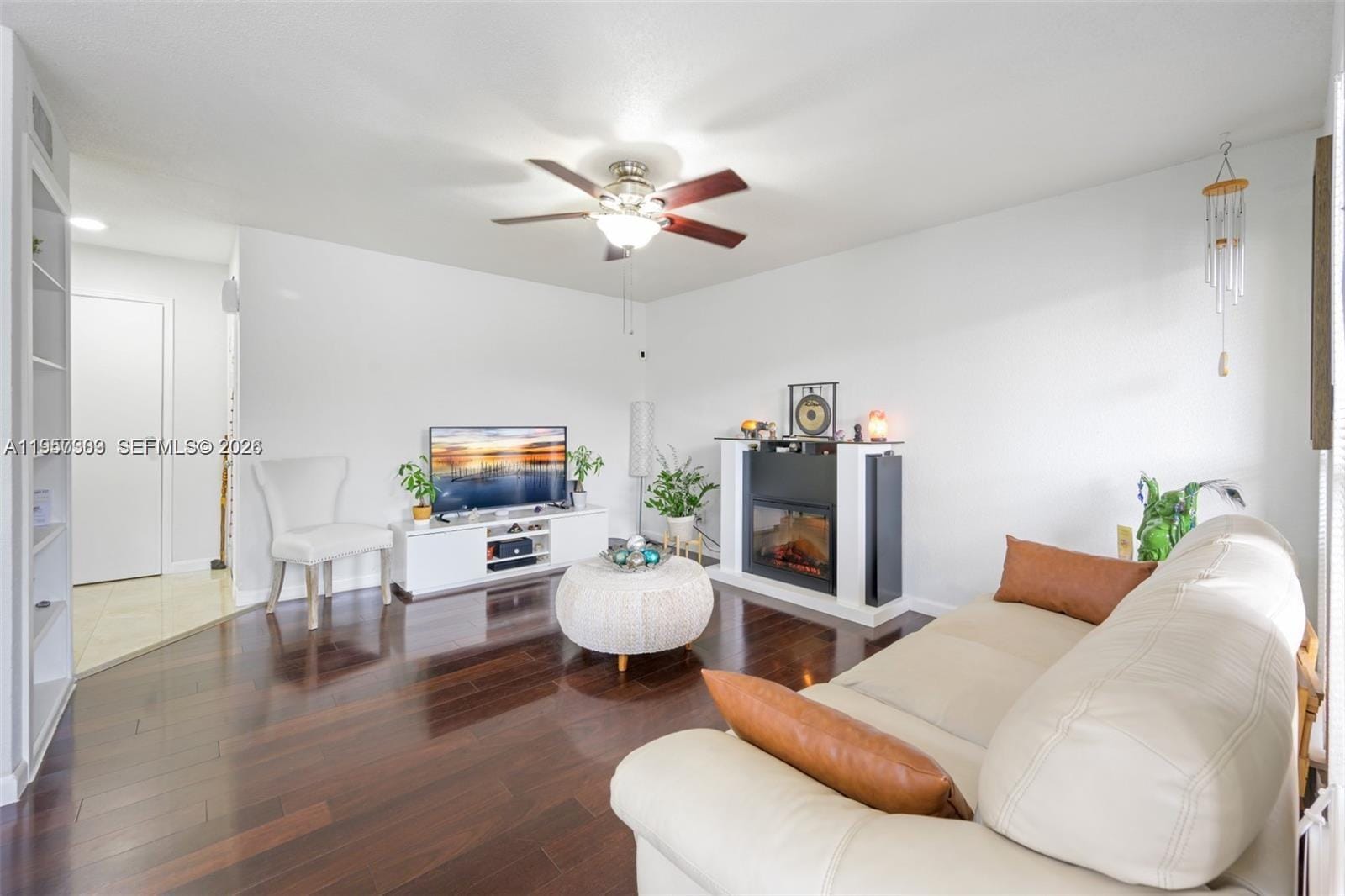 777 Riverside Drive 1521 — photo 3