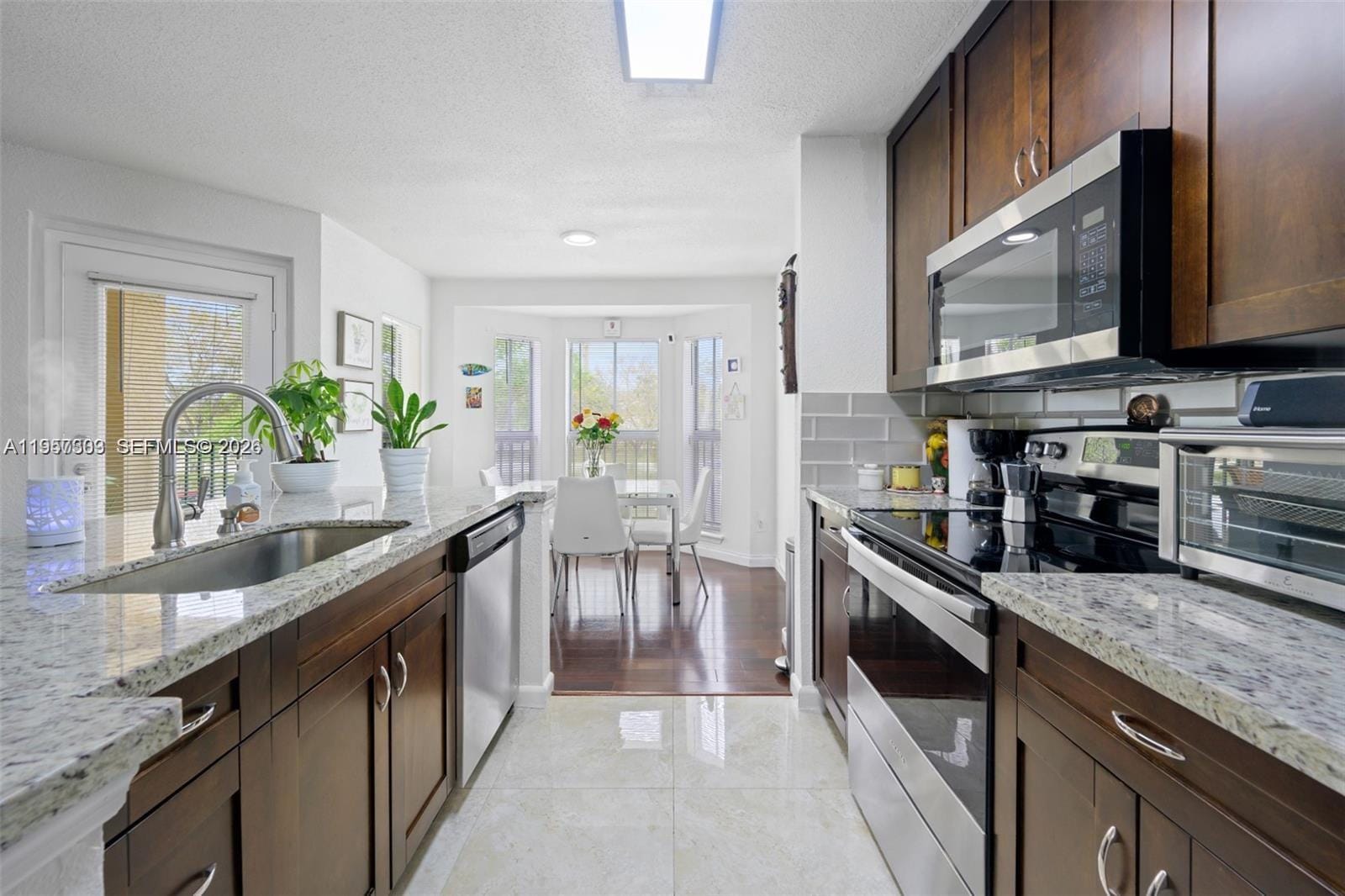 777 Riverside Drive 1521 — photo 9
