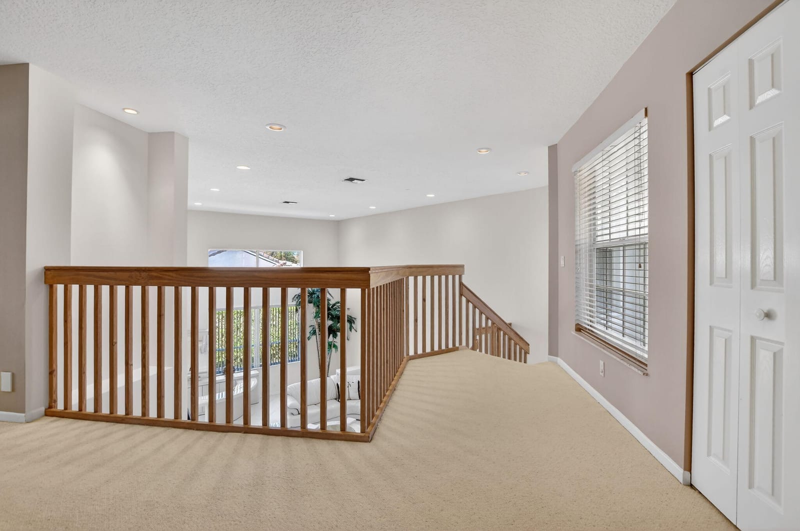 23429 Rakelle Circle — photo 12