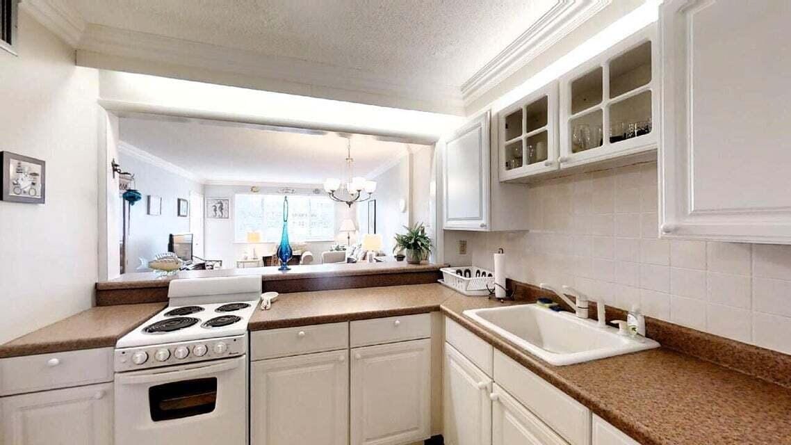 2616 Garden Drive N 209 — photo 2