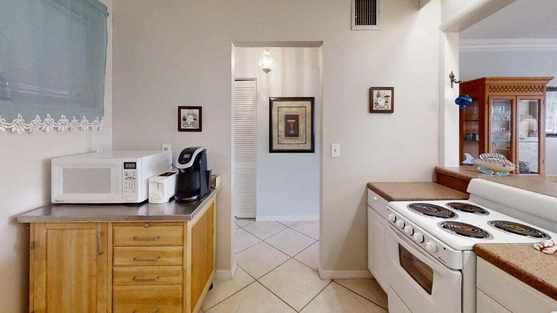 2616 Garden Drive N 209 — photo 4