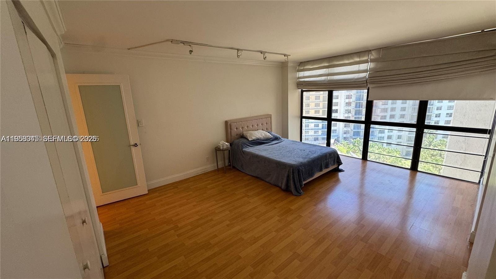18181 NE 31st Court 1009 — photo 7