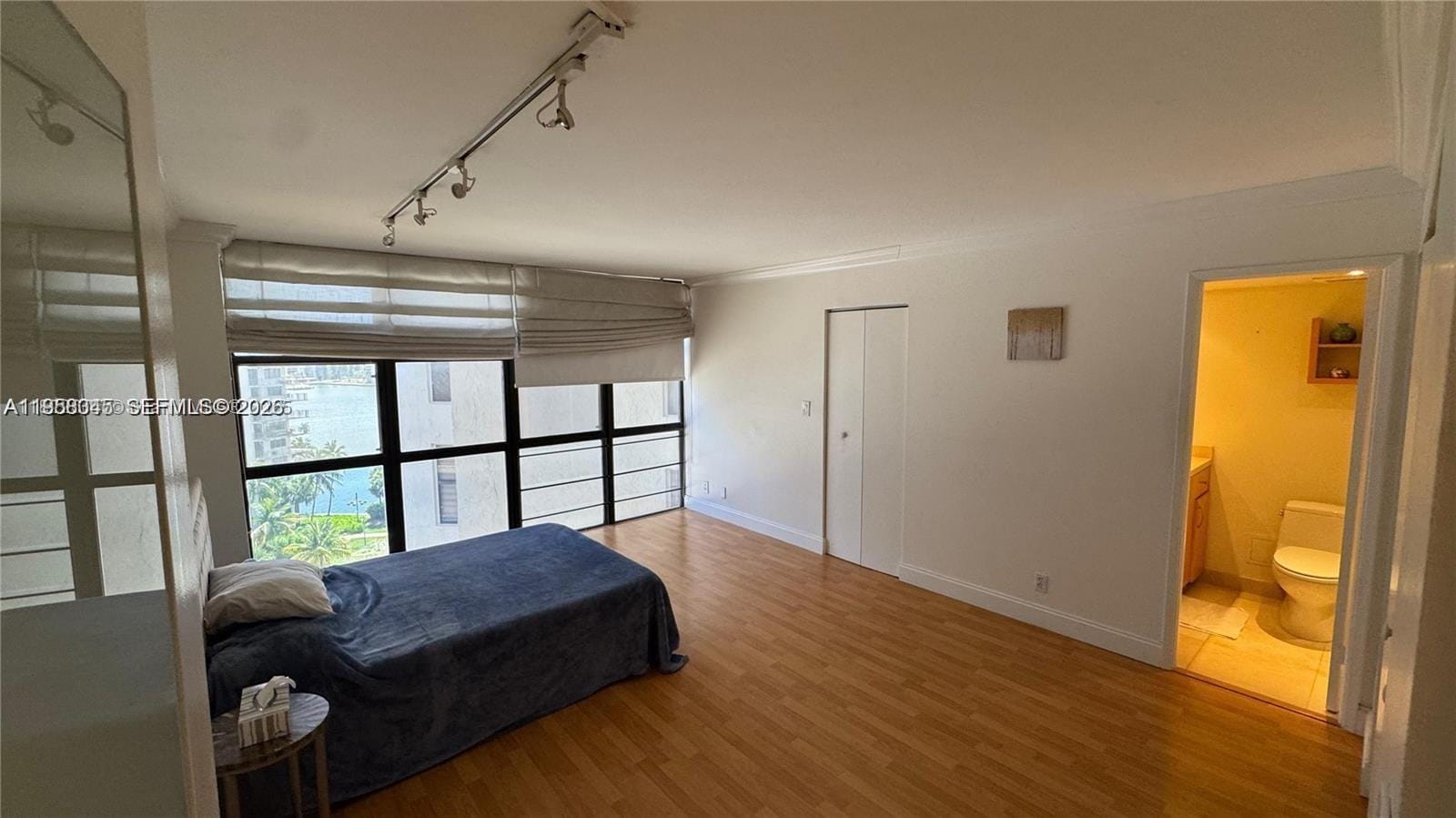 18181 NE 31st Court 1009 — photo 8
