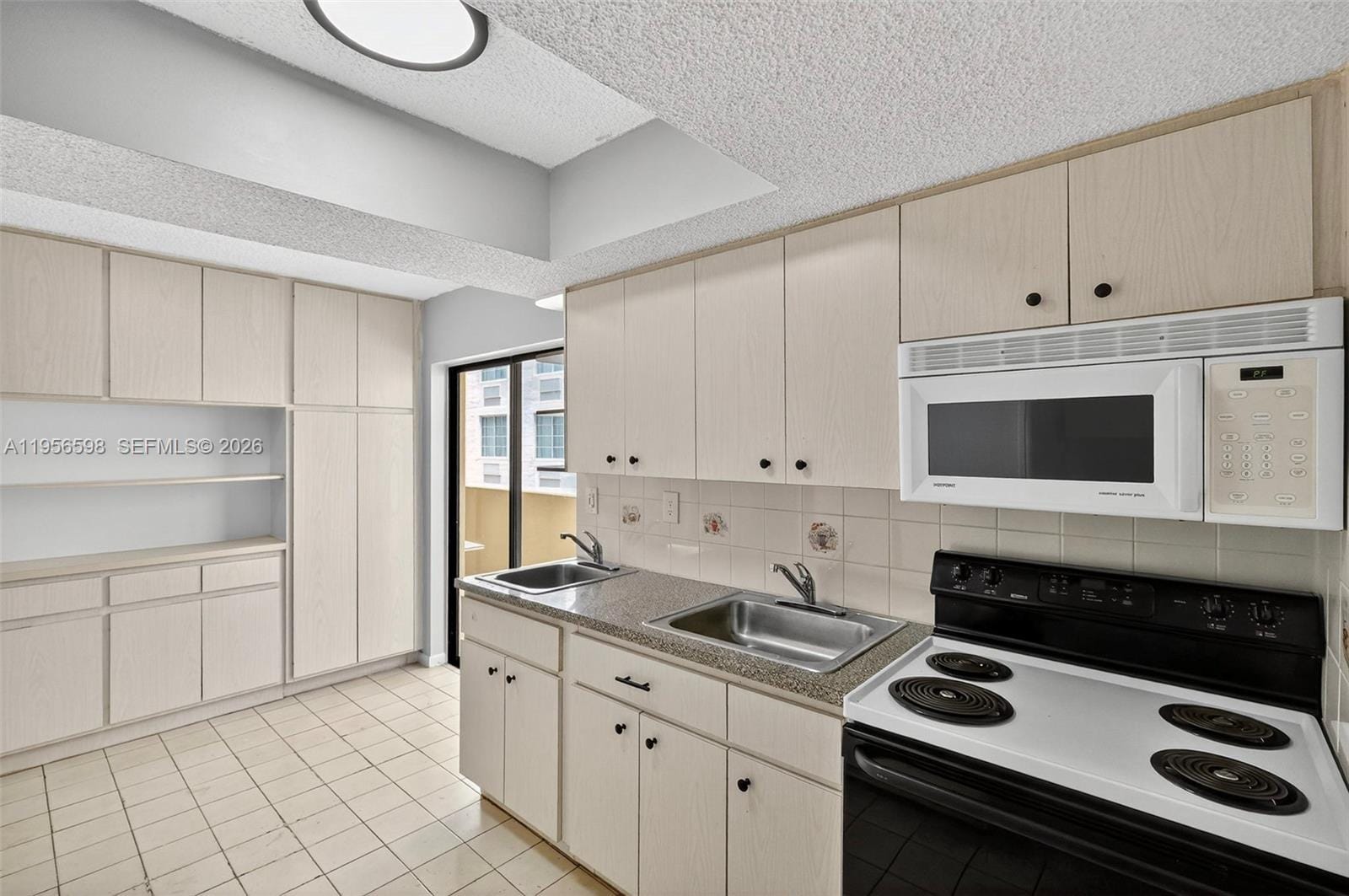 2924 Collins Avenue 501, Miami Beach, FL 33140 photo 13
