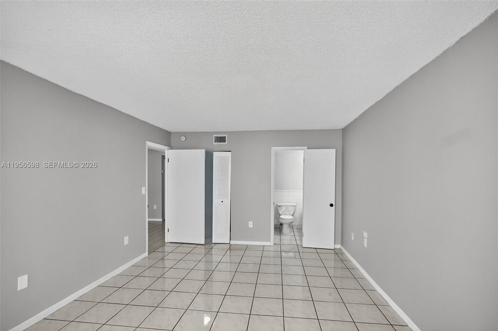 2924 Collins Avenue 501, Miami Beach, FL 33140 photo 23