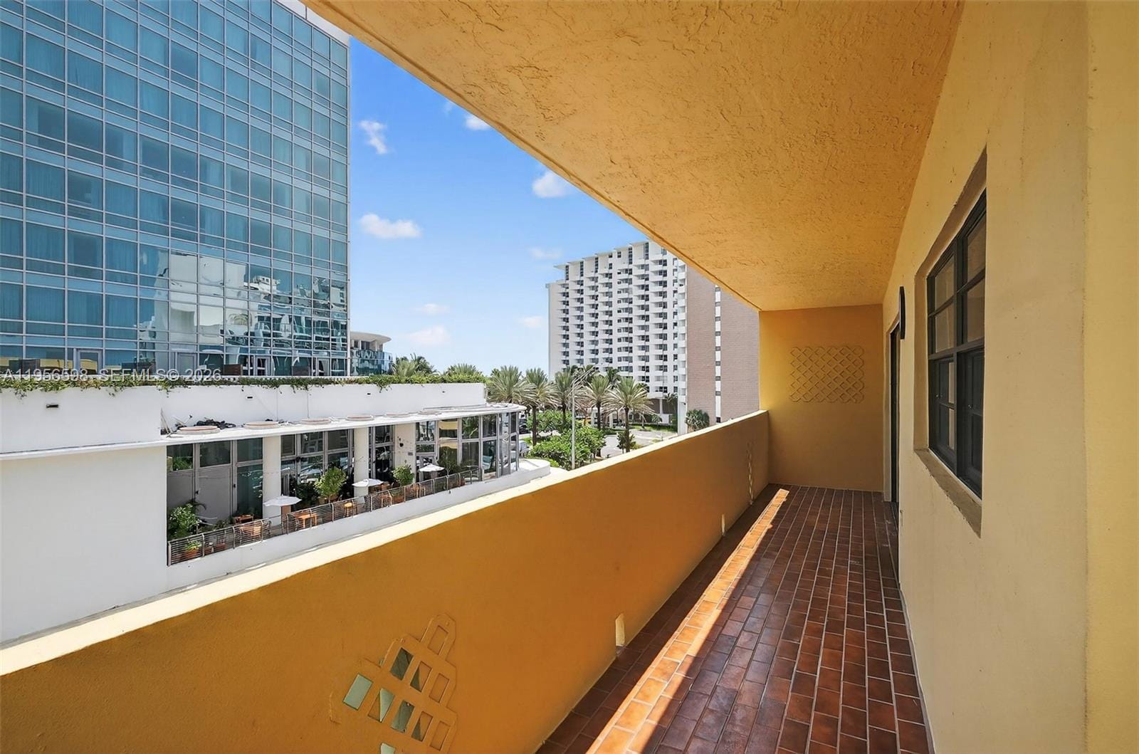 2924 Collins Avenue 501 — photo 7