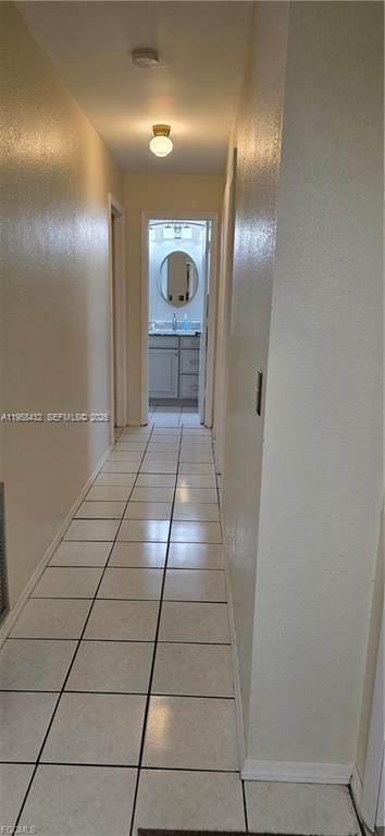 5036 E Tradewinds Circle — photo 3