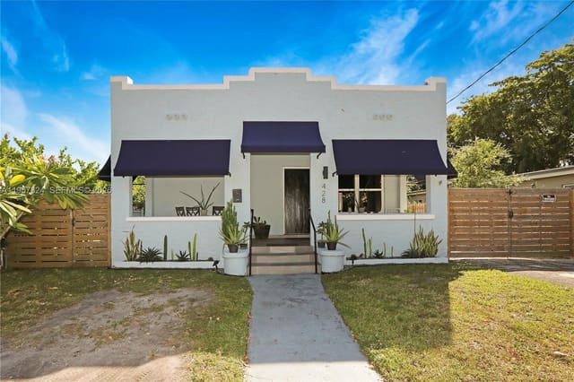 428 NE 71 Street, sold in Baywood, Miami, FL