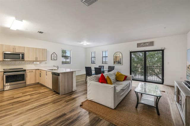 15500 SW 136th Street 202, sold in Century Park South, Miami, FL