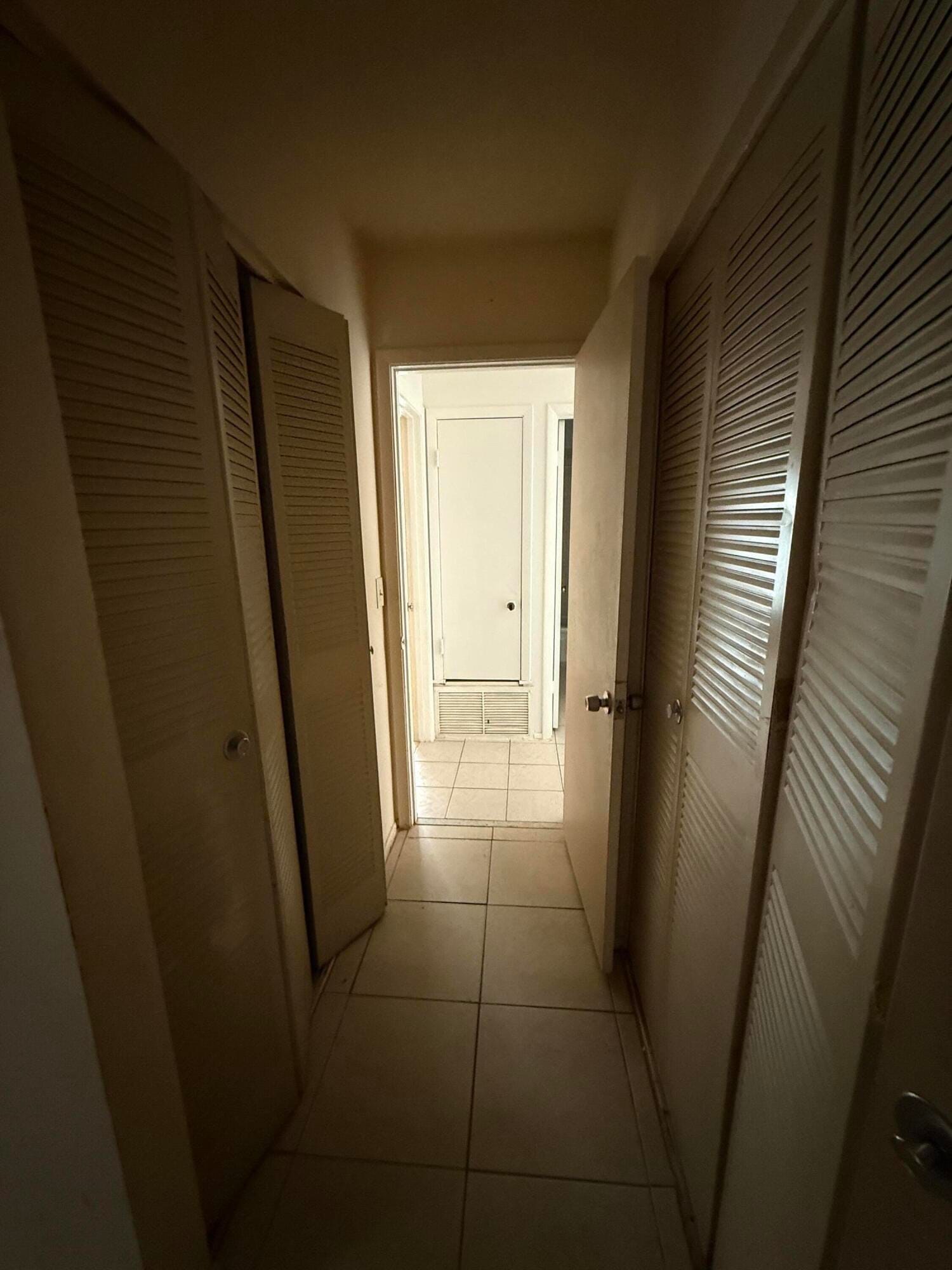 738 SW Ravenswood Lane — photo 10