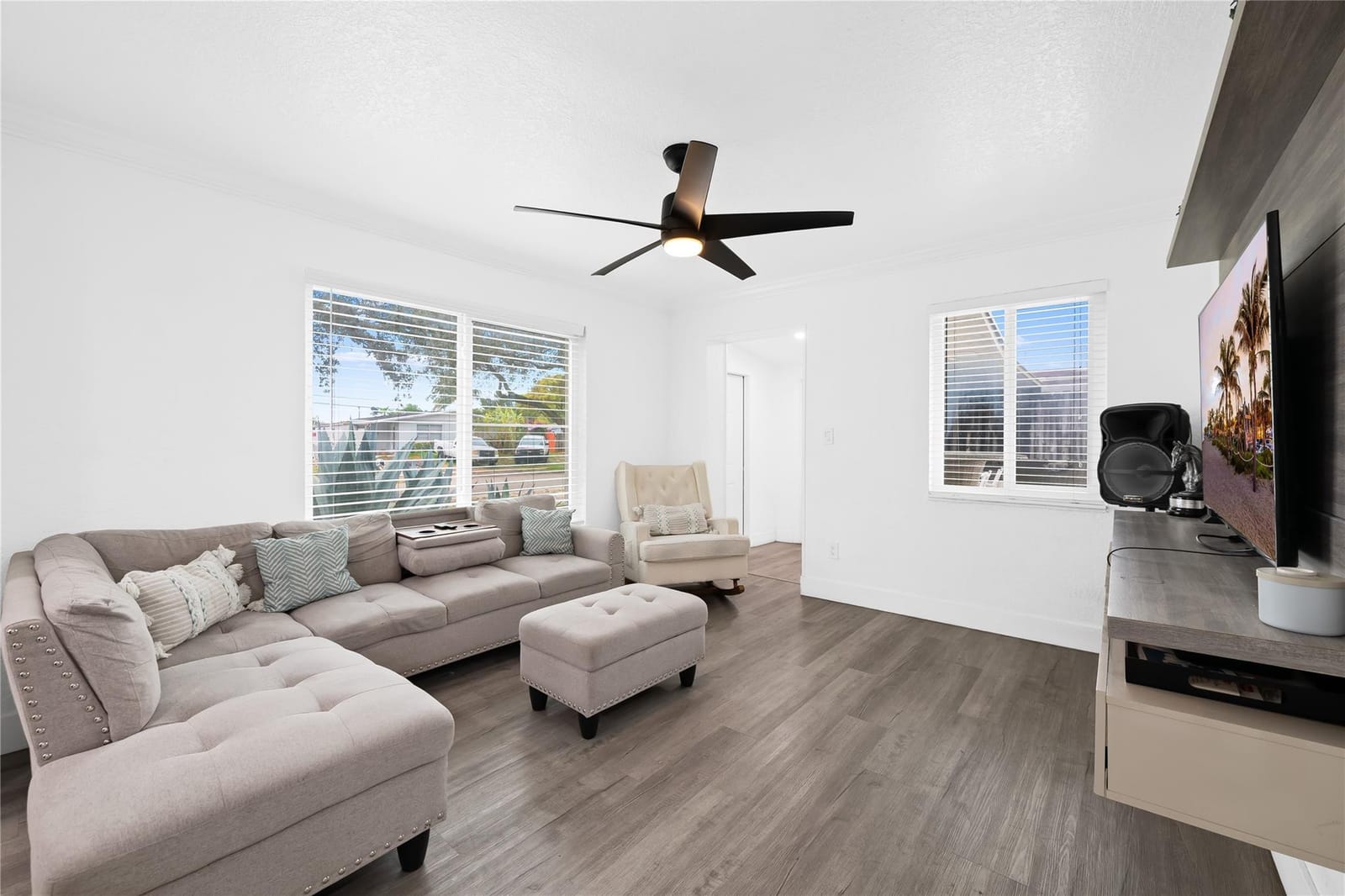 5721 SW 38th Court, Davie, FL 33314 photo 9
