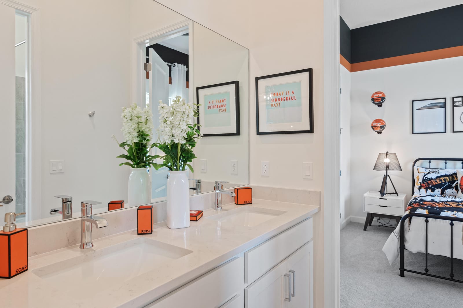 560 SE Fascino Circle — photo 3