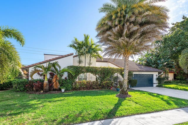 2412 SW 23rd Cranbrook Drive, Boynton Beach, FL 33436