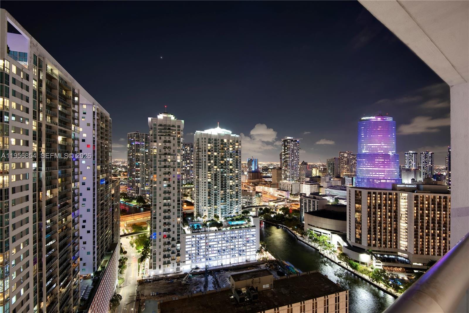 485 Brickell Avenue 3208 — photo 12