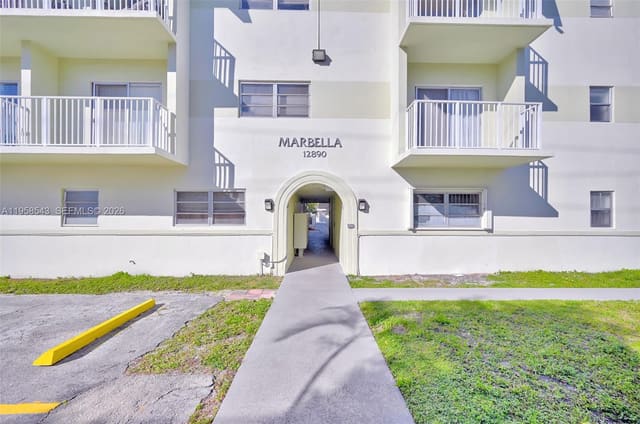 12890 NE 8th Avenue 208, North Miami, FL 33161