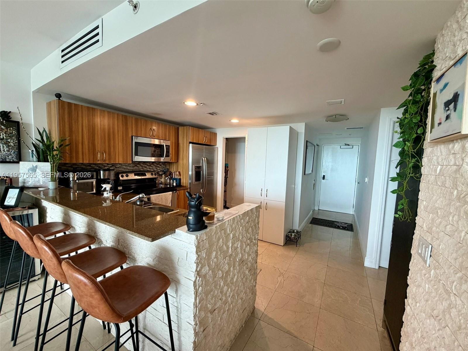 6305 Indian Creek Drive 6B — photo 6