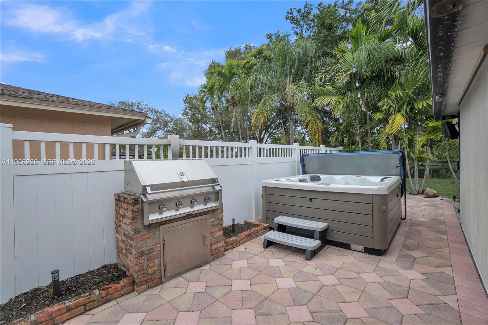 12541 SW 11th Court — photo 9