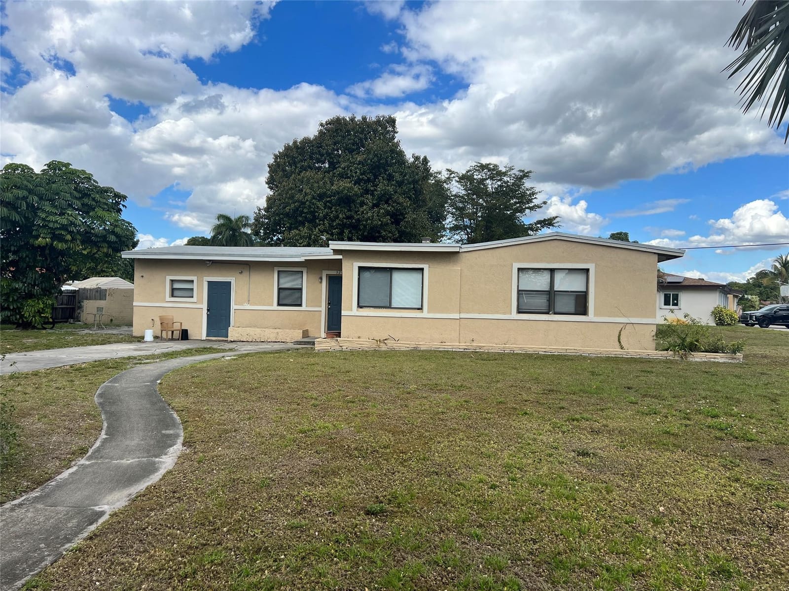 3201 Glendale Boulevard, Fort Lauderdale, FL 33312