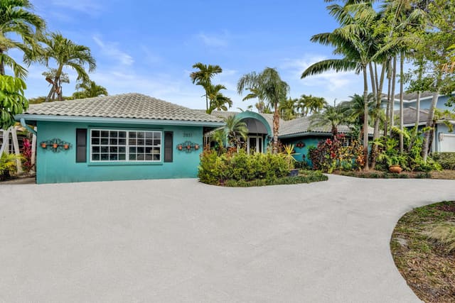2831 NE 34th Court, Lighthouse Point, FL 33064