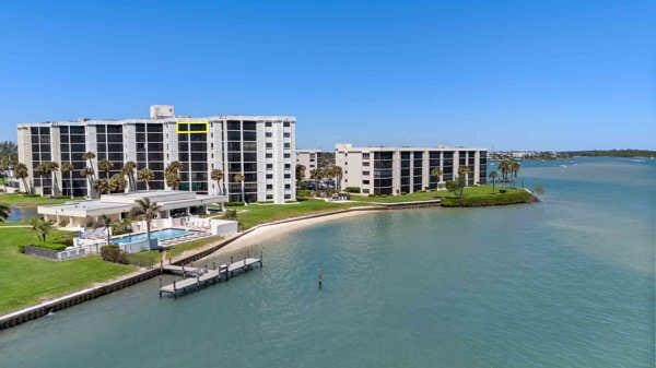 19800 Sandpointe Bay Drive 802, sold in Sandpointe Bay Condo, Tequesta, FL