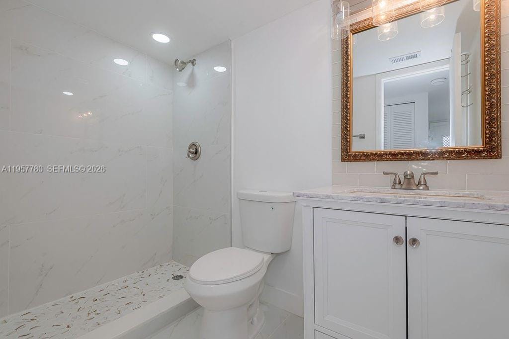 10434 Sunrise Lakes Boulevard 109, Sunrise, FL 33322 photo 19