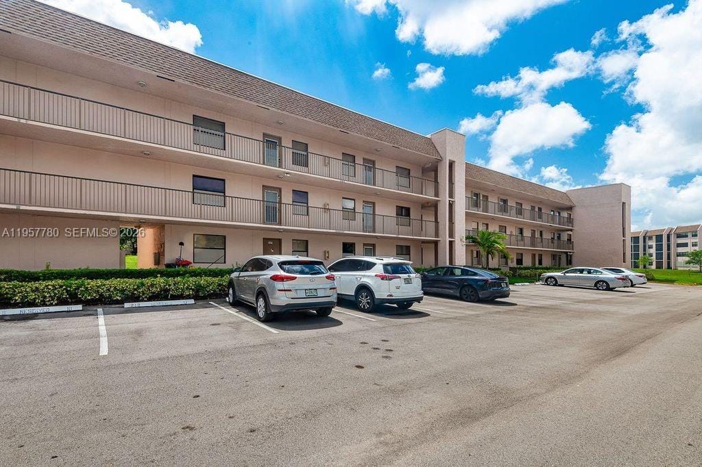 10434 Sunrise Lakes Boulevard 109, Sunrise, FL 33322 photo 22