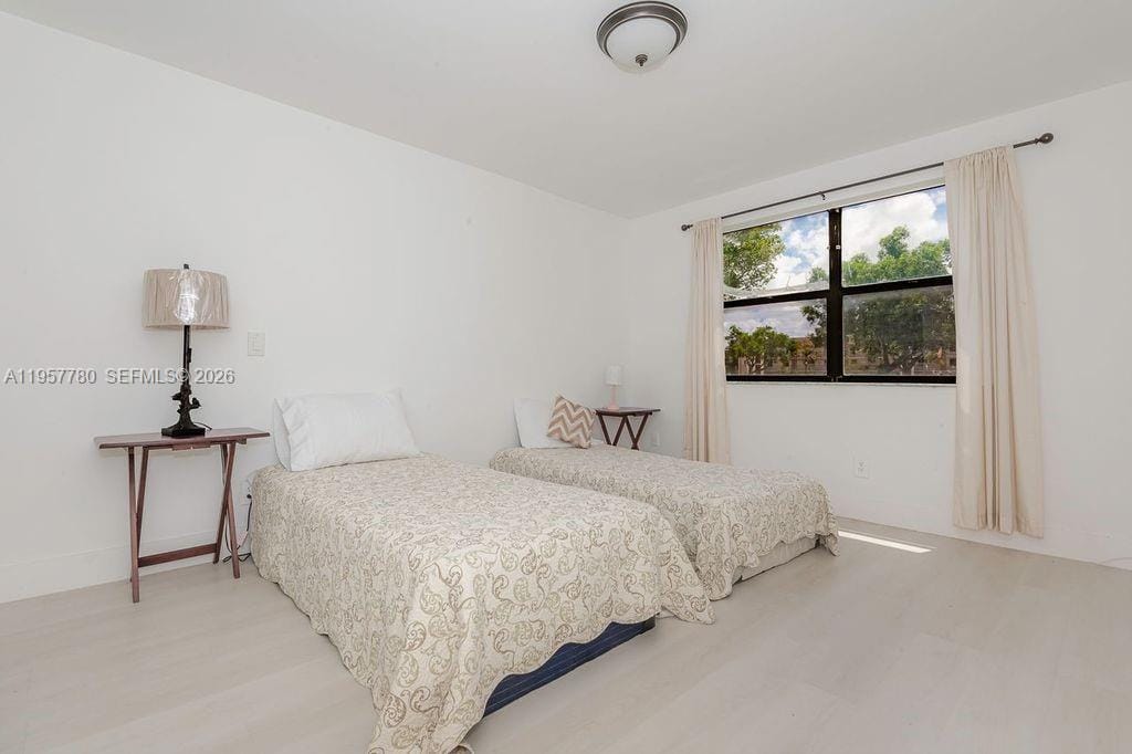 10434 Sunrise Lakes Boulevard 109, Sunrise, FL 33322 photo 10