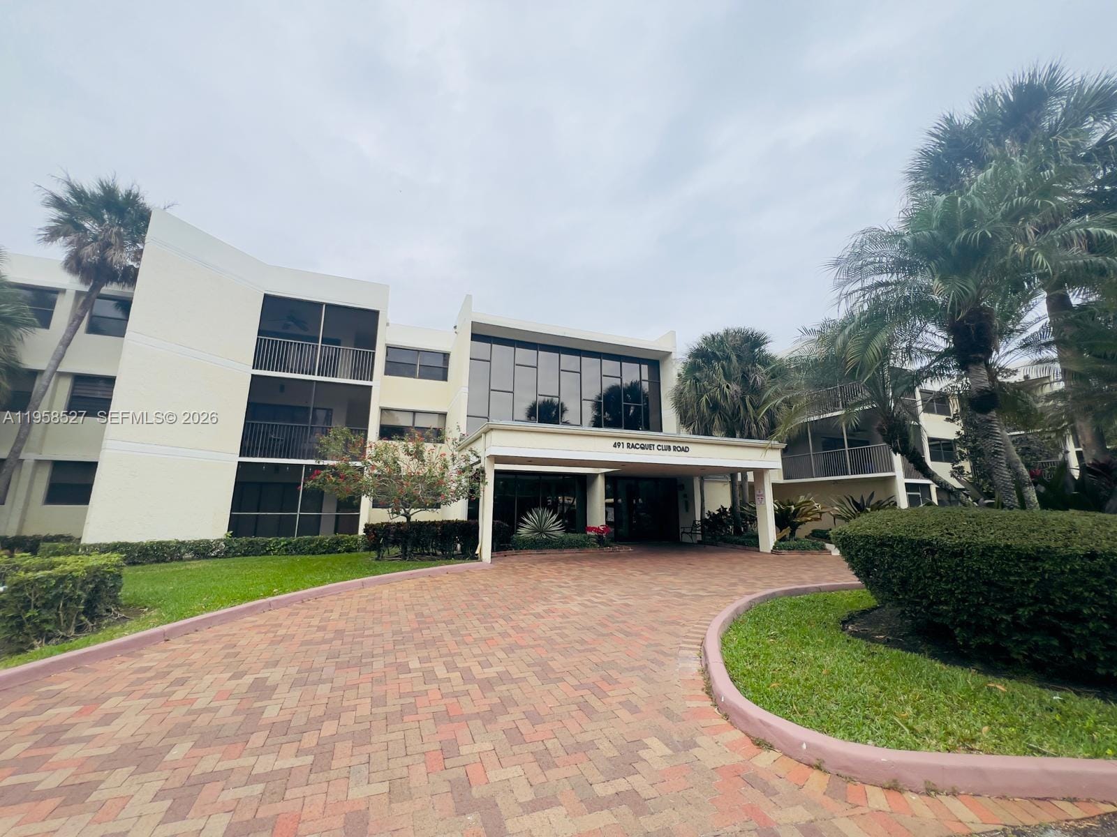 491 Racquet Club Road 211 — photo 4