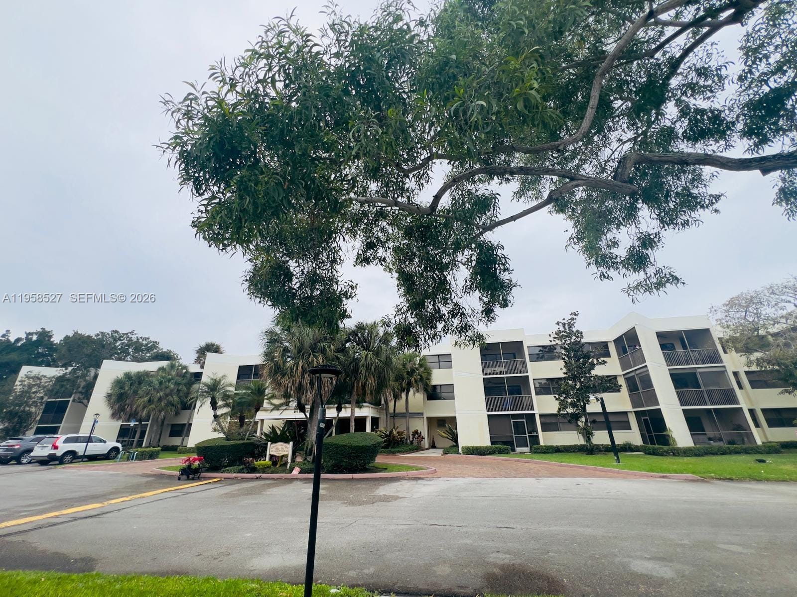 491 Racquet Club Road 211 — photo 5