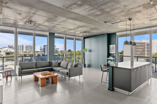 3470 E Coast Avenue H0401, Miami, FL 33137