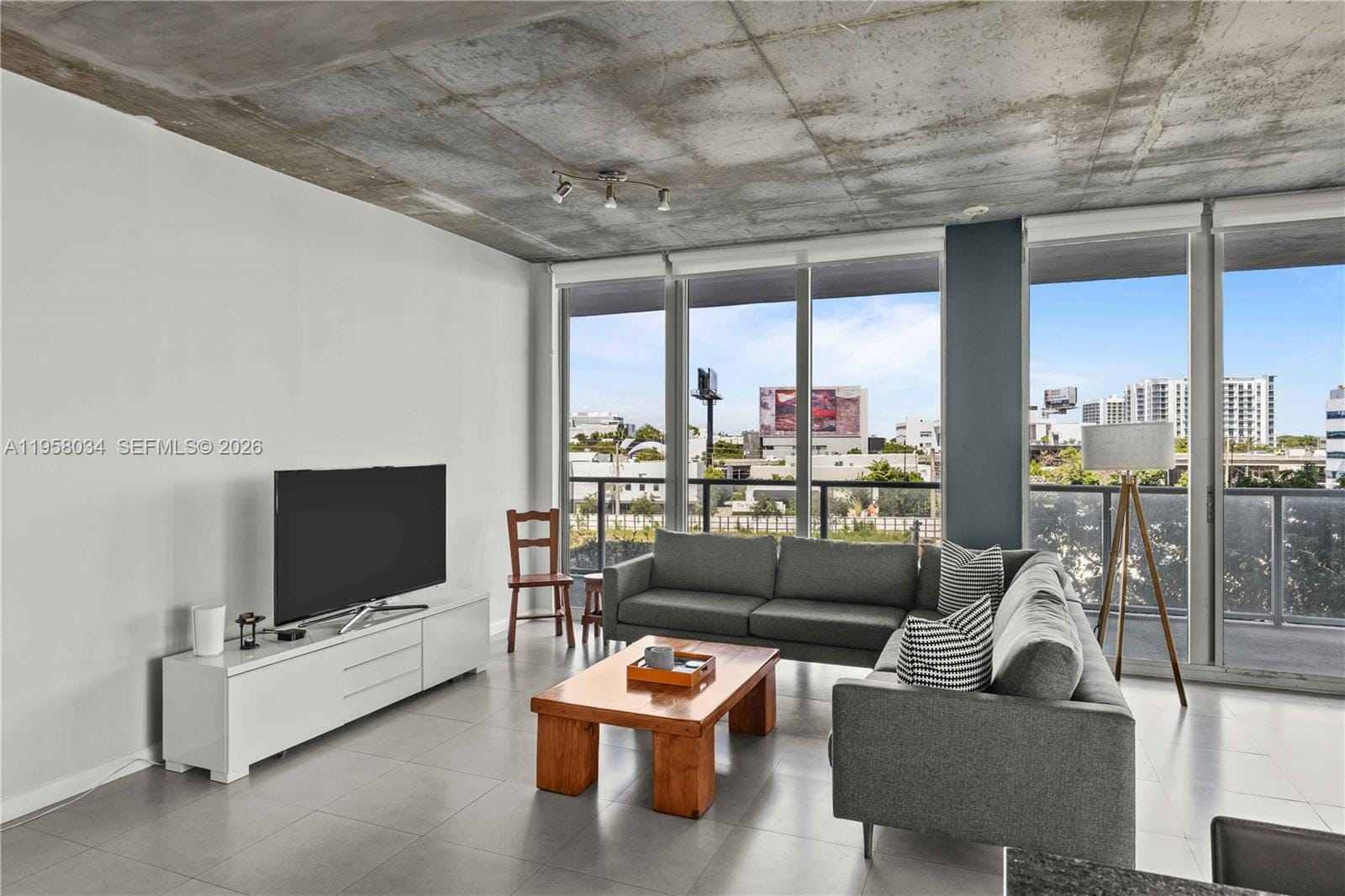 3470 E Coast Avenue H0401, Miami, FL 33137 photo 2